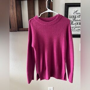 Abercrombie & Fitch Women's Pink Sweater